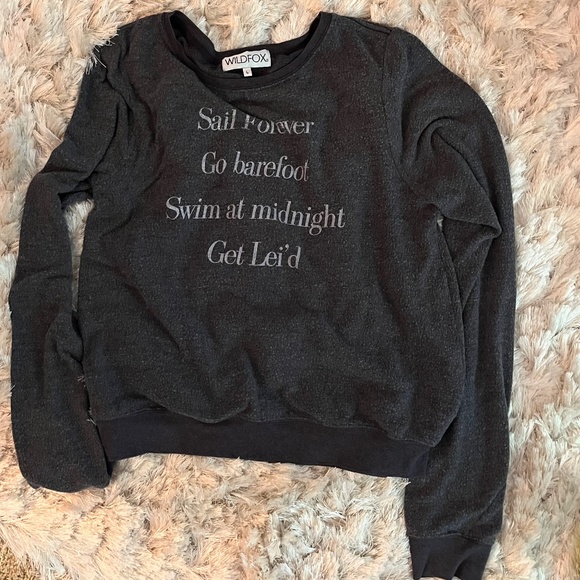Wildfox Tops - WildFox Sweatshirt Size L